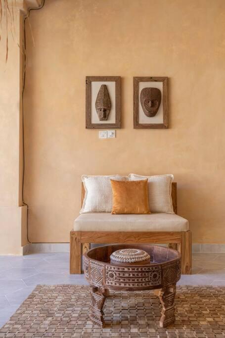 Sol - Lovely Mediterranean Style 3br W/pool. Villa *