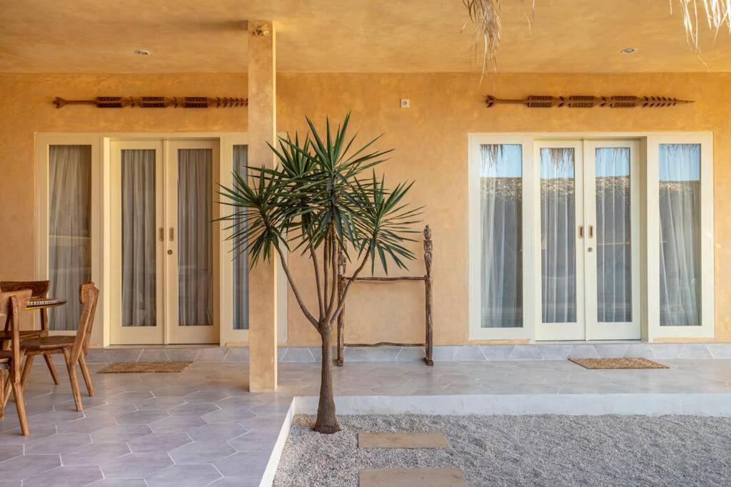 Villa Sol - Lovely Mediterranean Style 3br W/pool.
